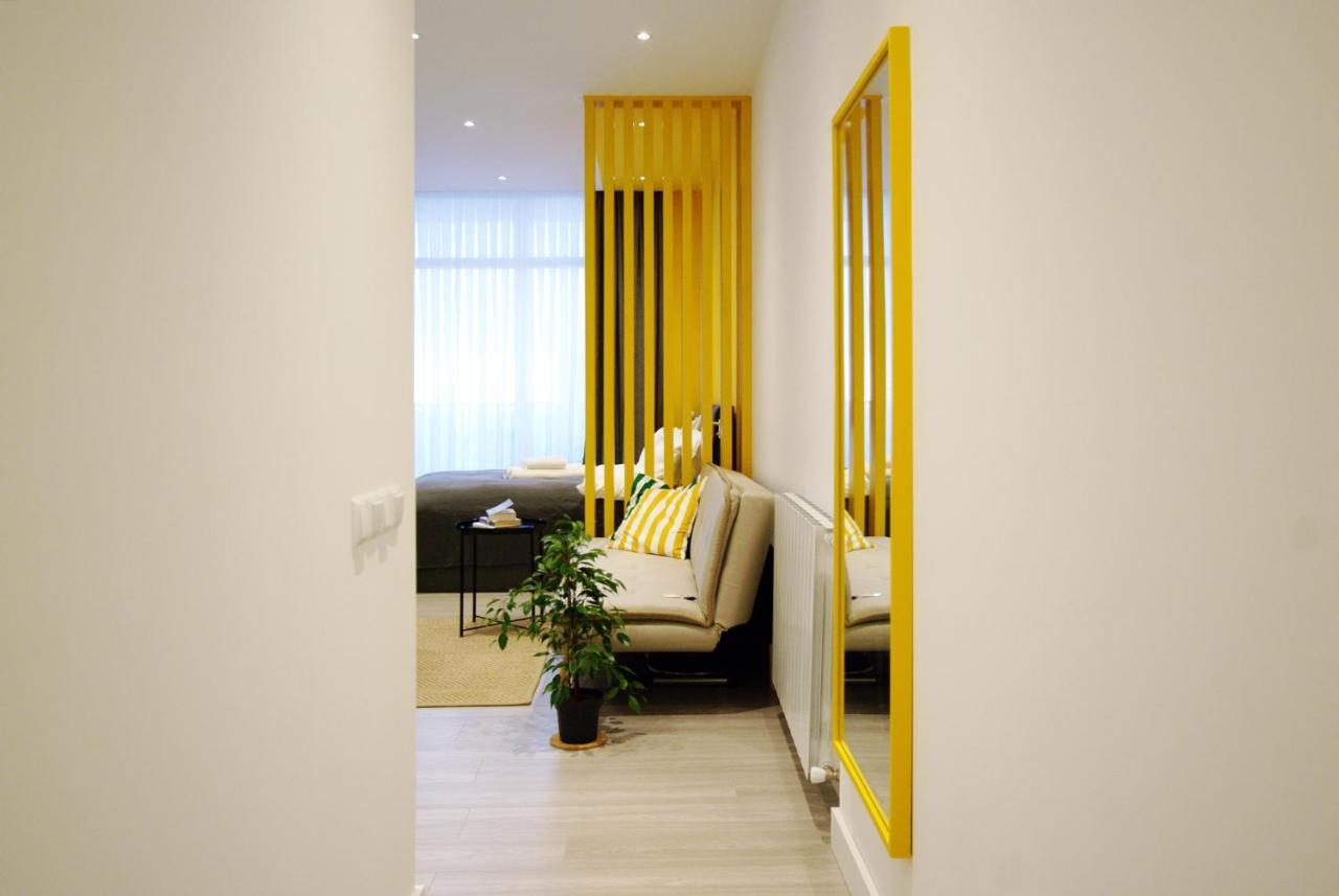 Banana Apartments Batumi Bagian luar foto