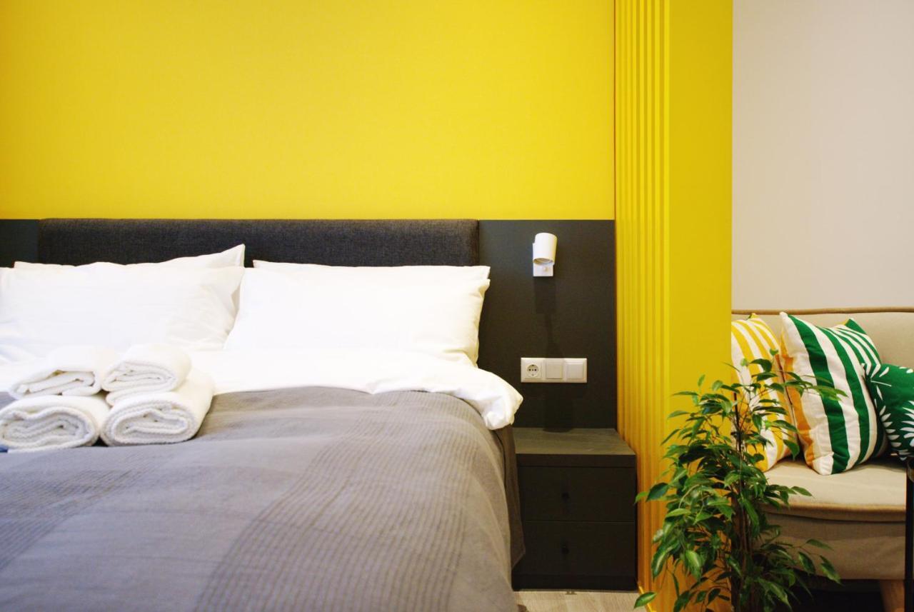Banana Apartments Batumi Bagian luar foto